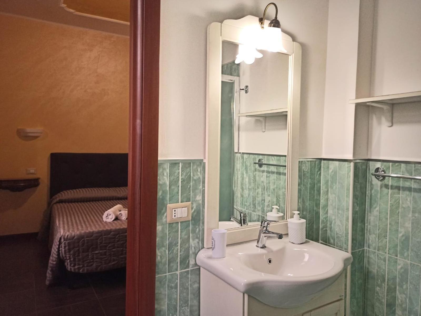 Bed and Breakfast Domina Popolo Rzym Zewnętrze zdjęcie