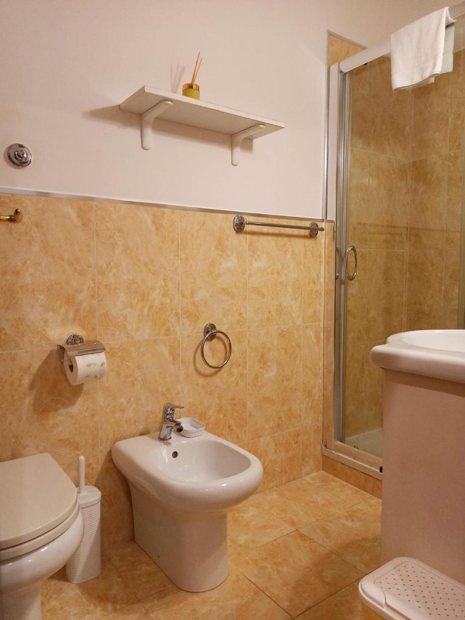 Bed and Breakfast Domina Popolo Rzym Zewnętrze zdjęcie